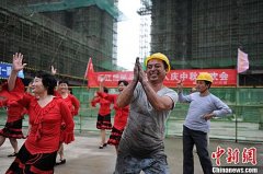 中国拟实施建筑工人实名制 需登记并经基本